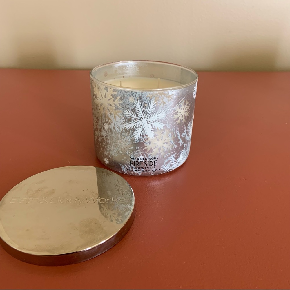 Bath & Body Works Fireside 3-wick candle. Never used.